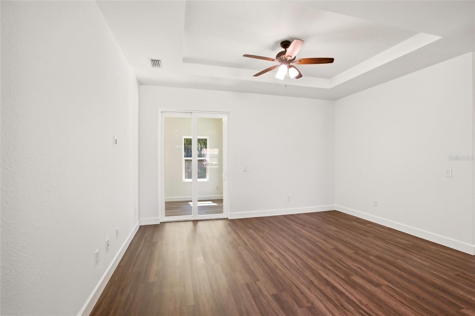 CHAMBERLAIN - Residential