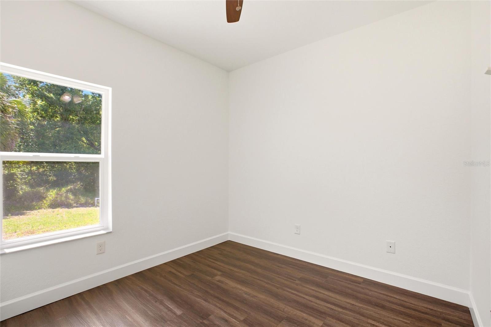 CHAMBERLAIN - Residential