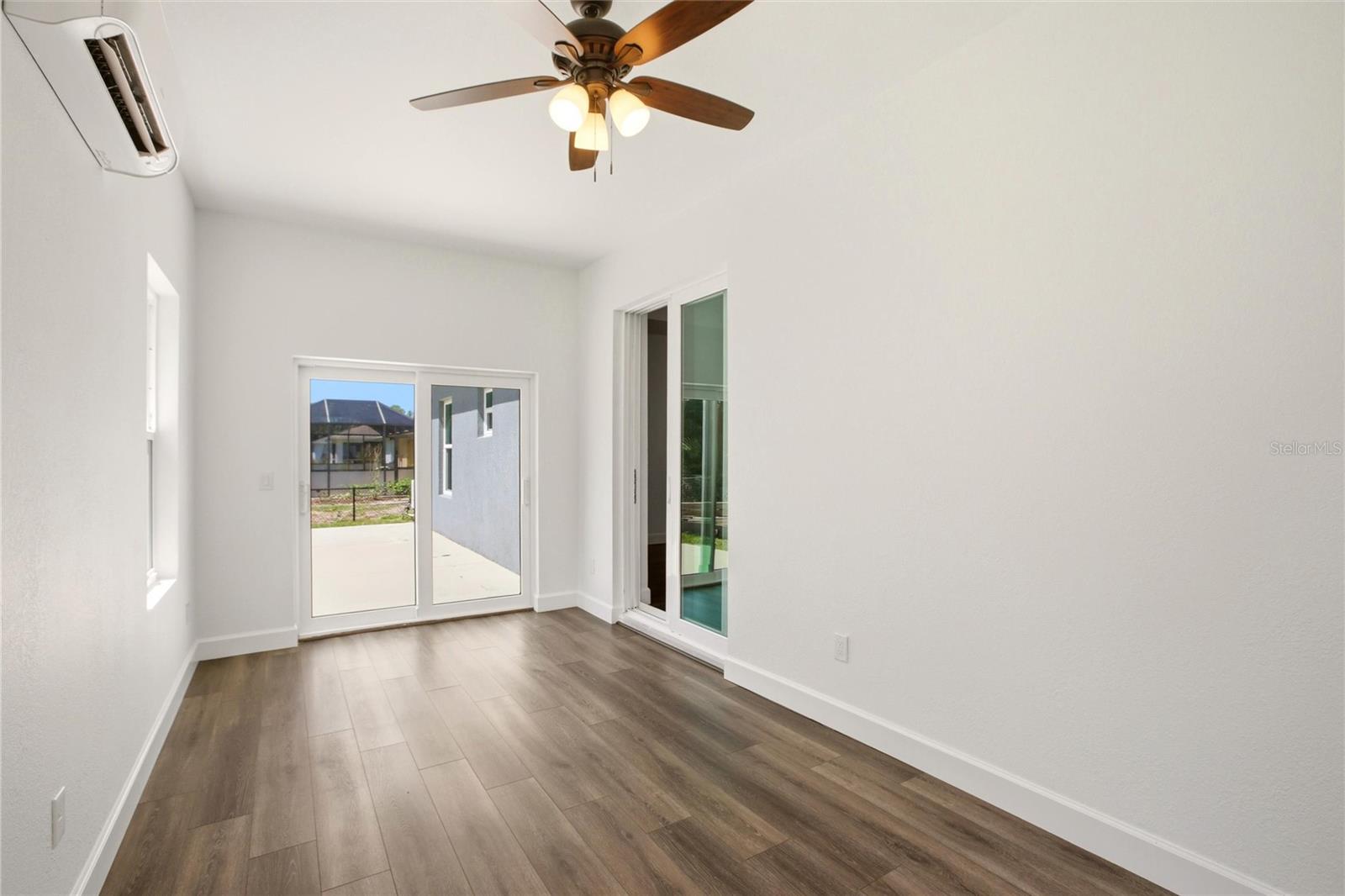 CHAMBERLAIN - Residential