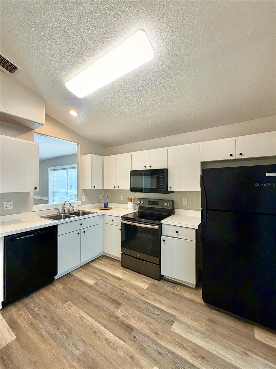 28510 SEASHELL COURT