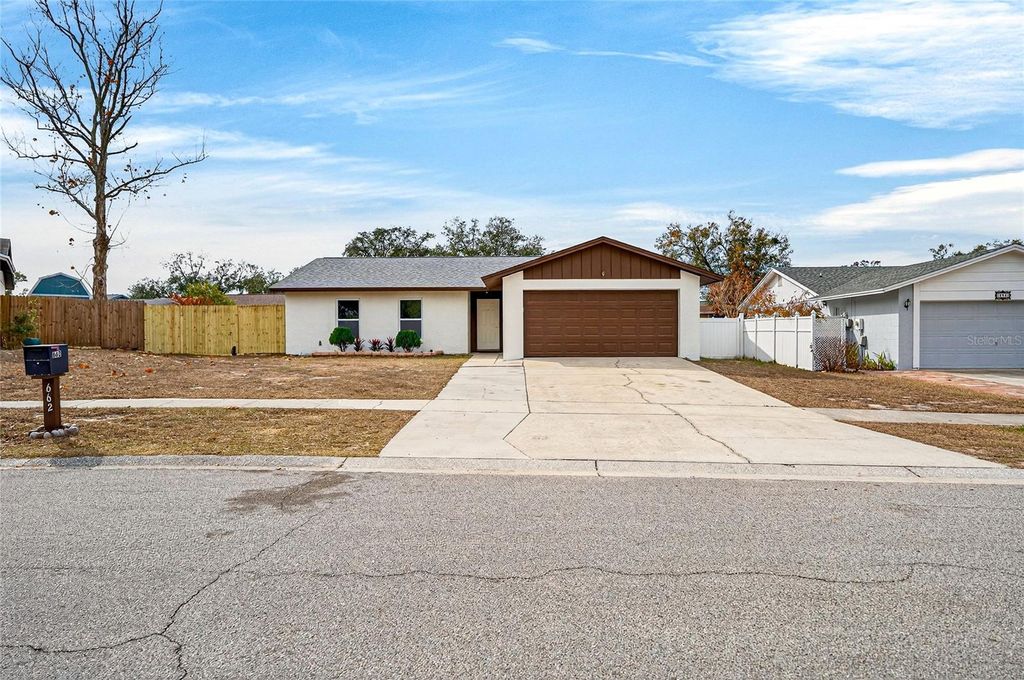 Photo of 662 Bryan Terrace Drive, Brandon, FL 33511 (MLS # TB8475933)