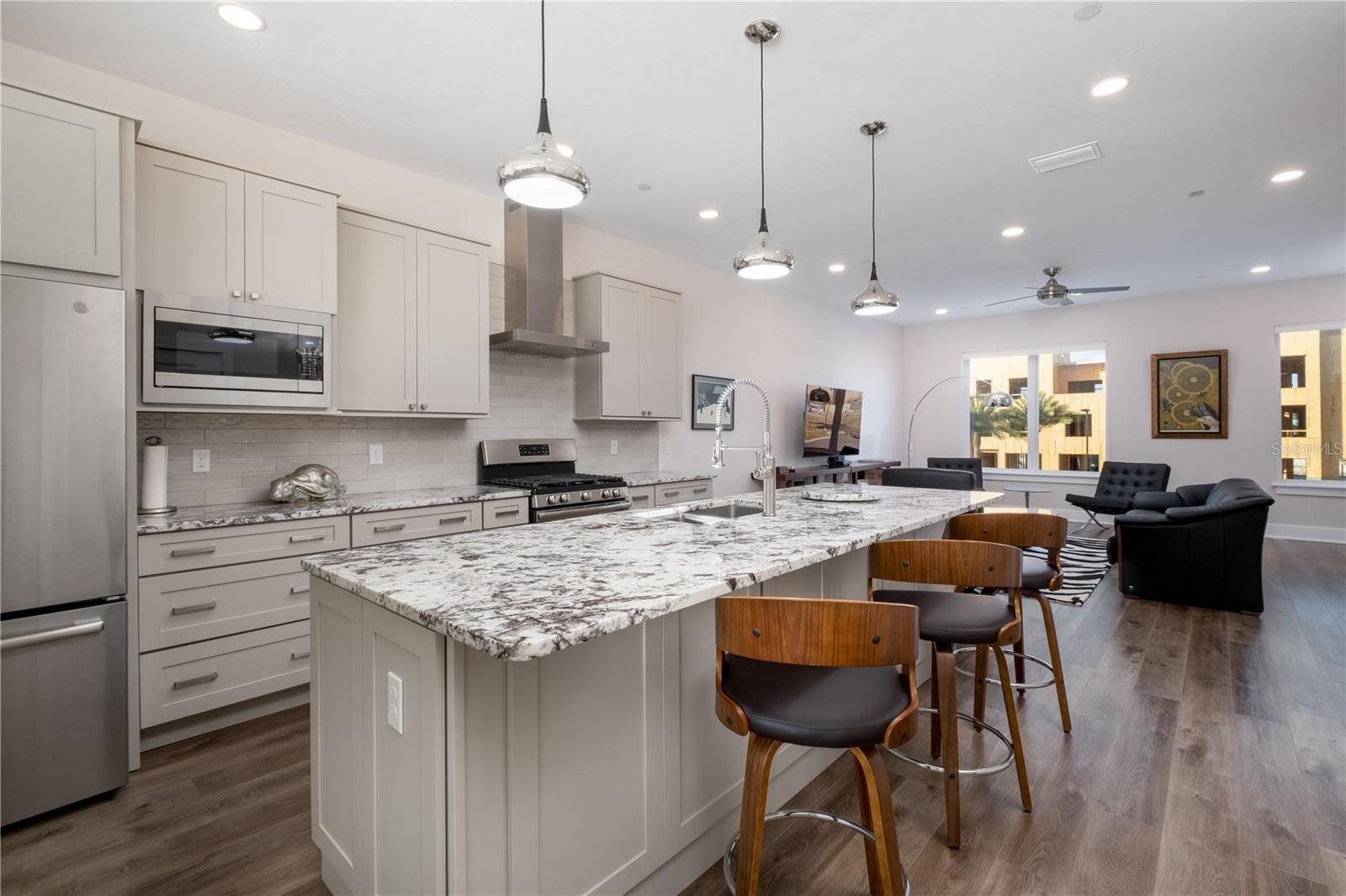 THE VUE AT CELEBRATION POINTE - Residential