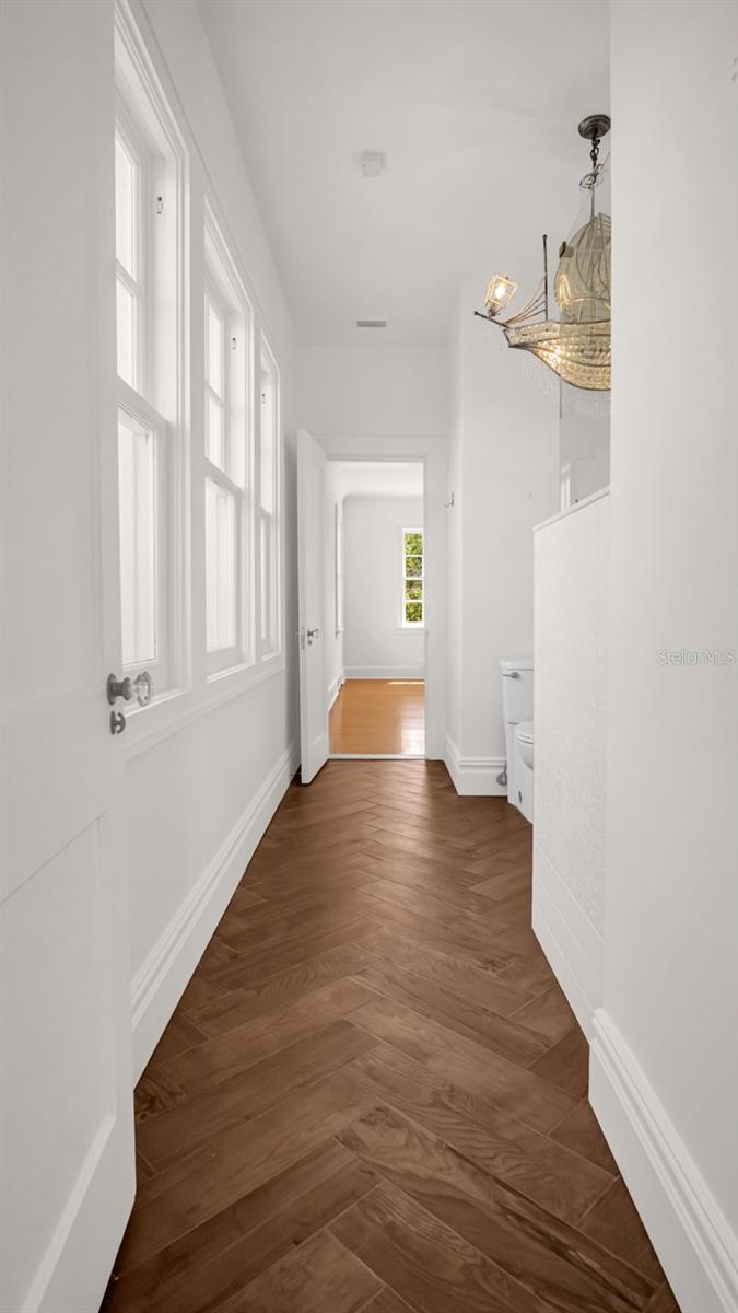 HARBOR OAKS - Residential