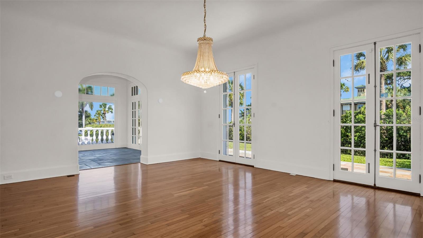 HARBOR OAKS - Residential