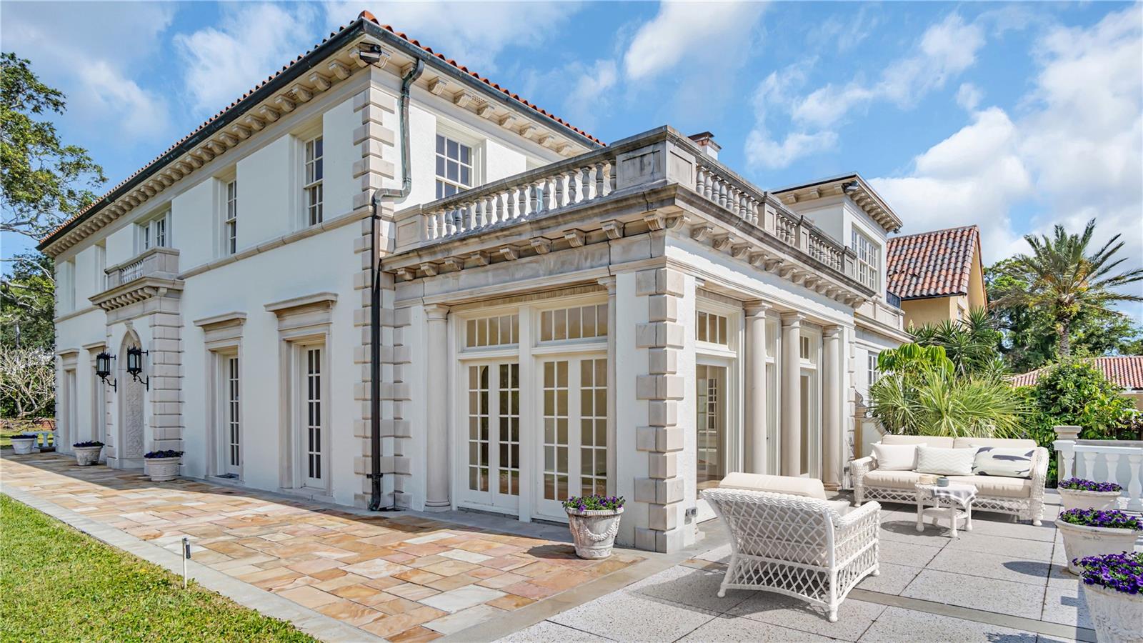 HARBOR OAKS - Residential