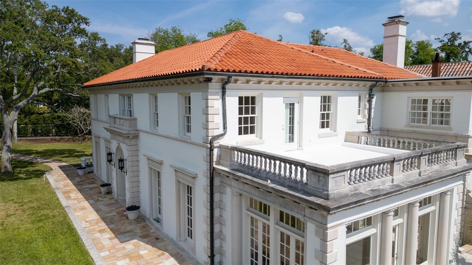 HARBOR OAKS - Residential