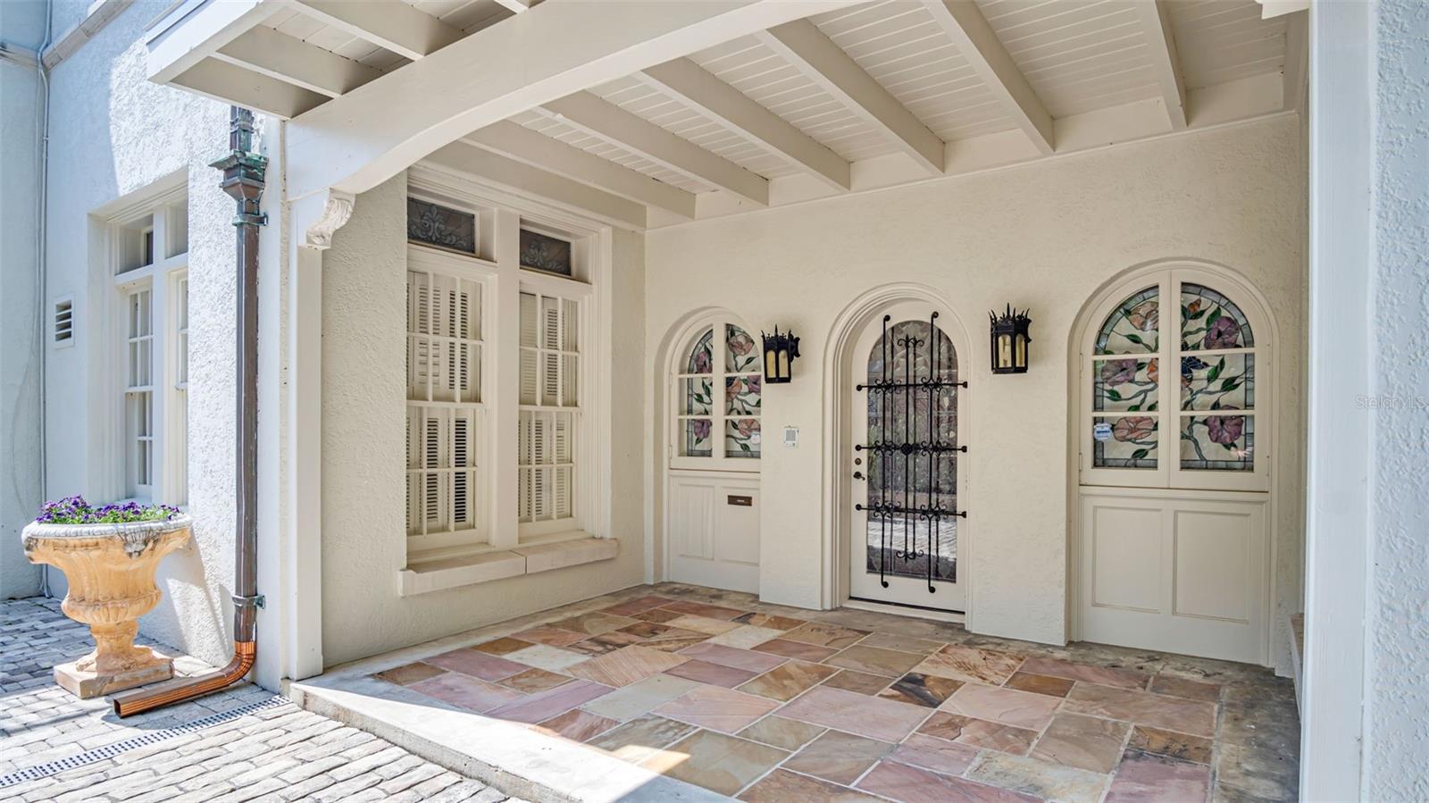 HARBOR OAKS - Residential