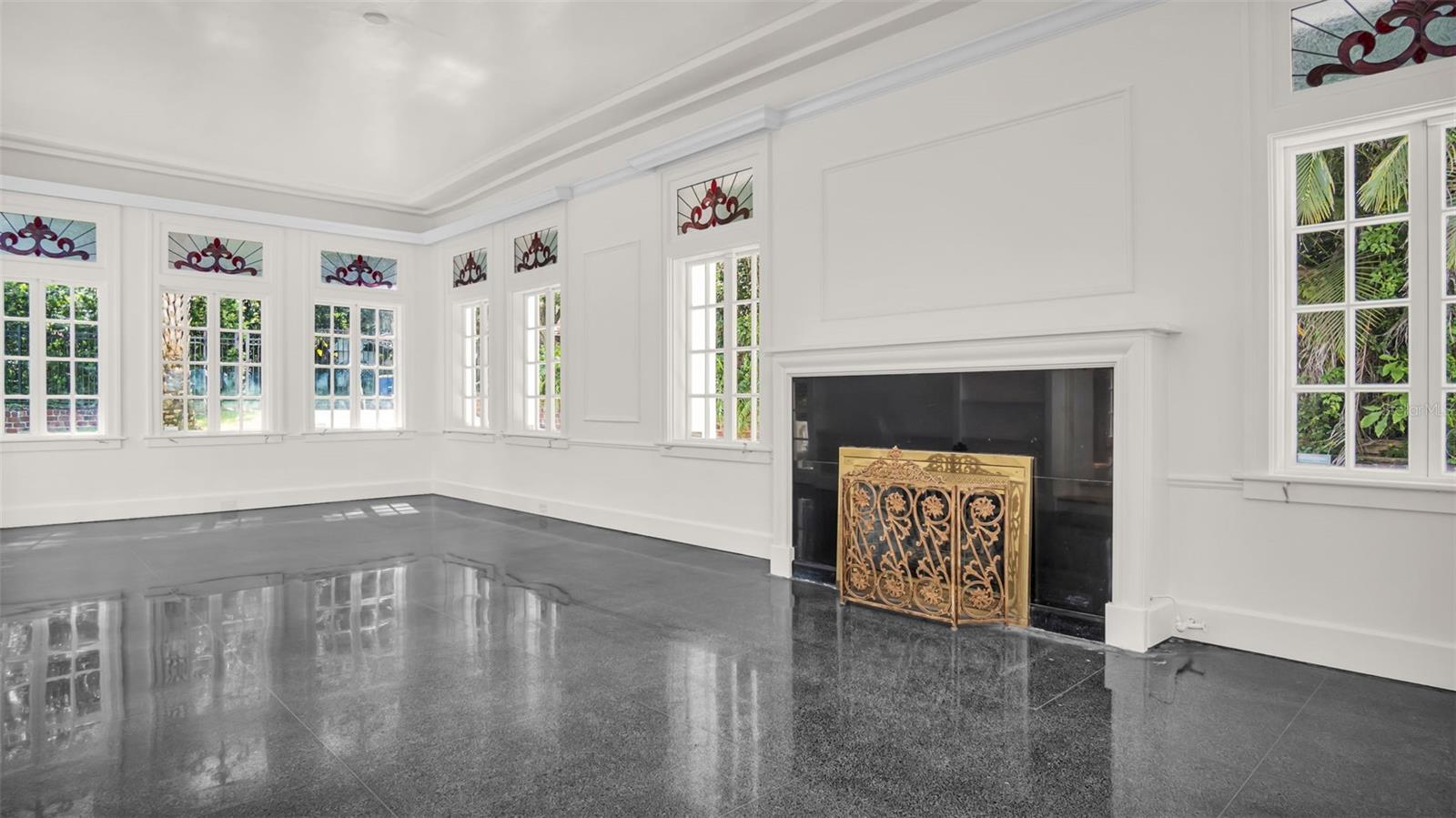 HARBOR OAKS - Residential