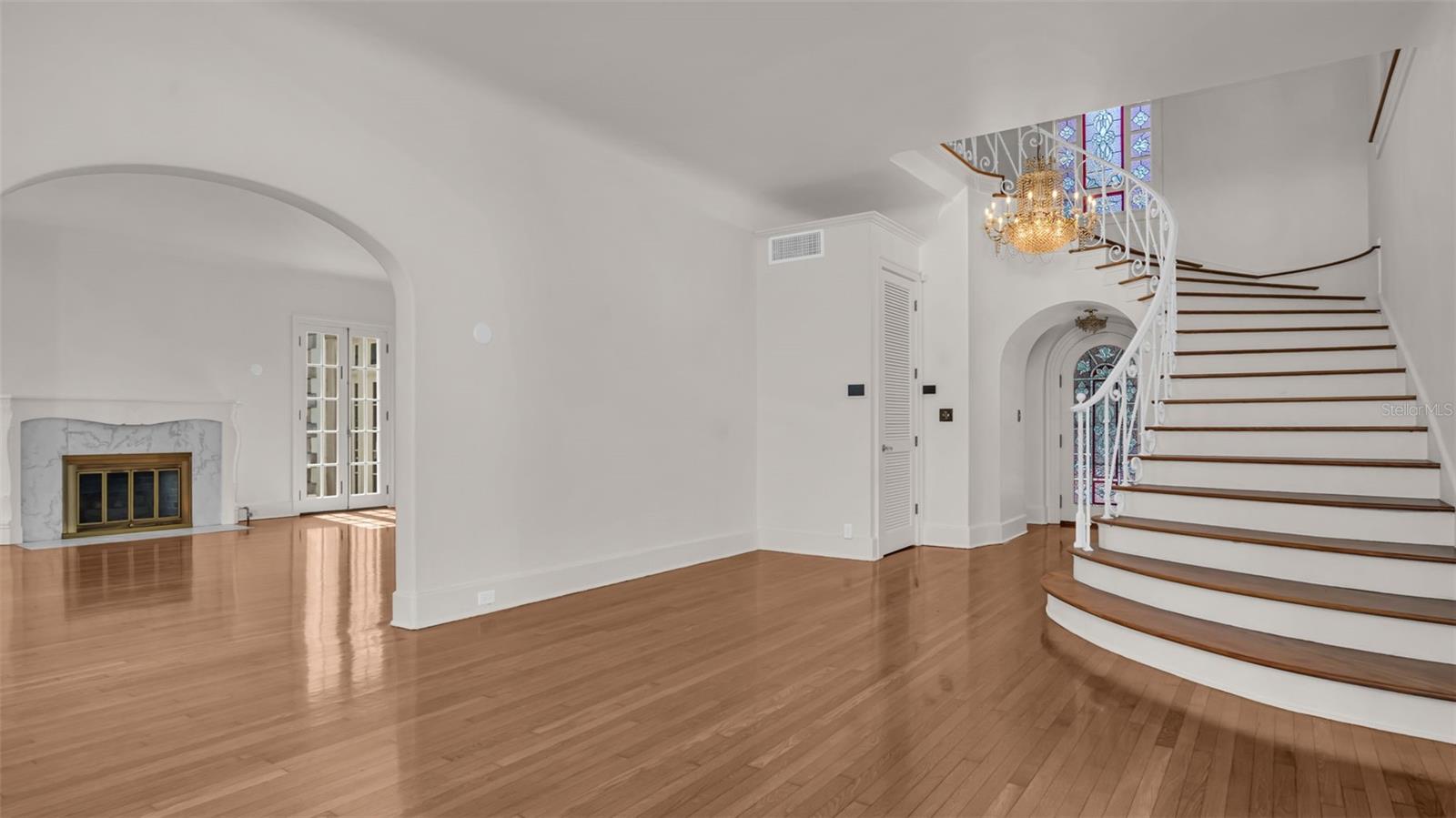 HARBOR OAKS - Residential