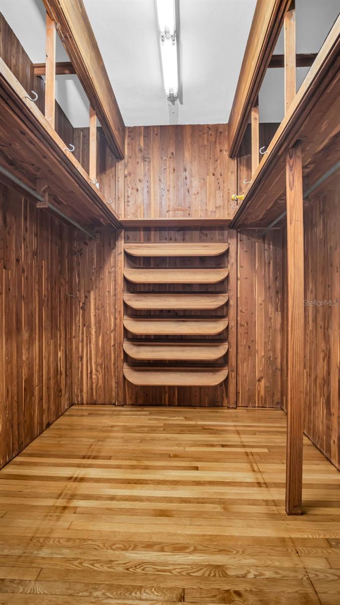 HARBOR OAKS - Residential