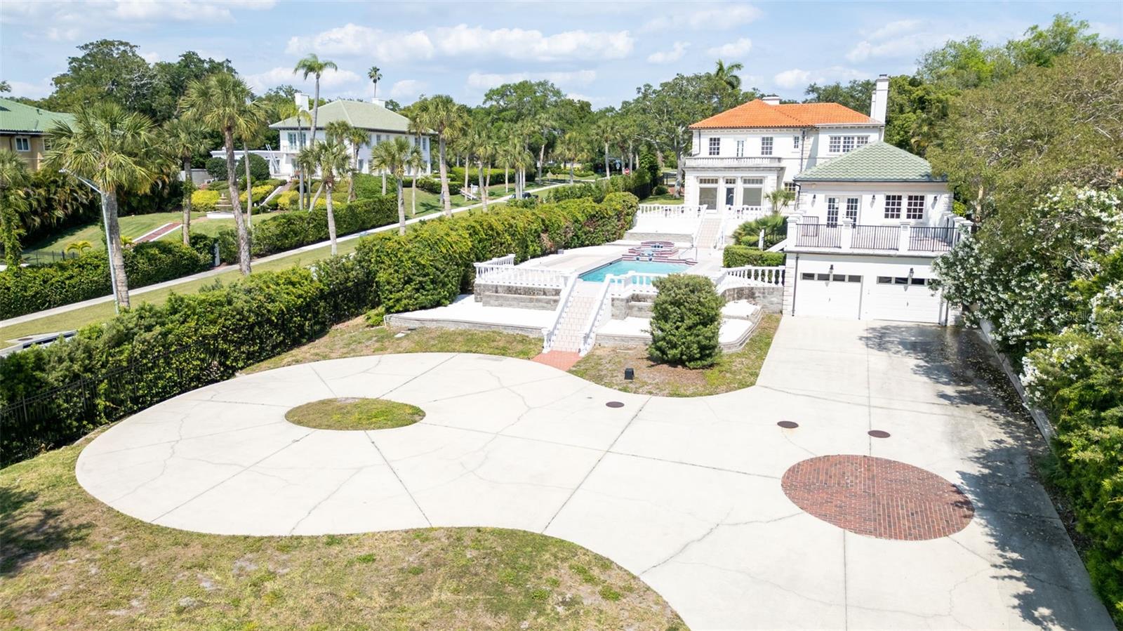 HARBOR OAKS - Residential