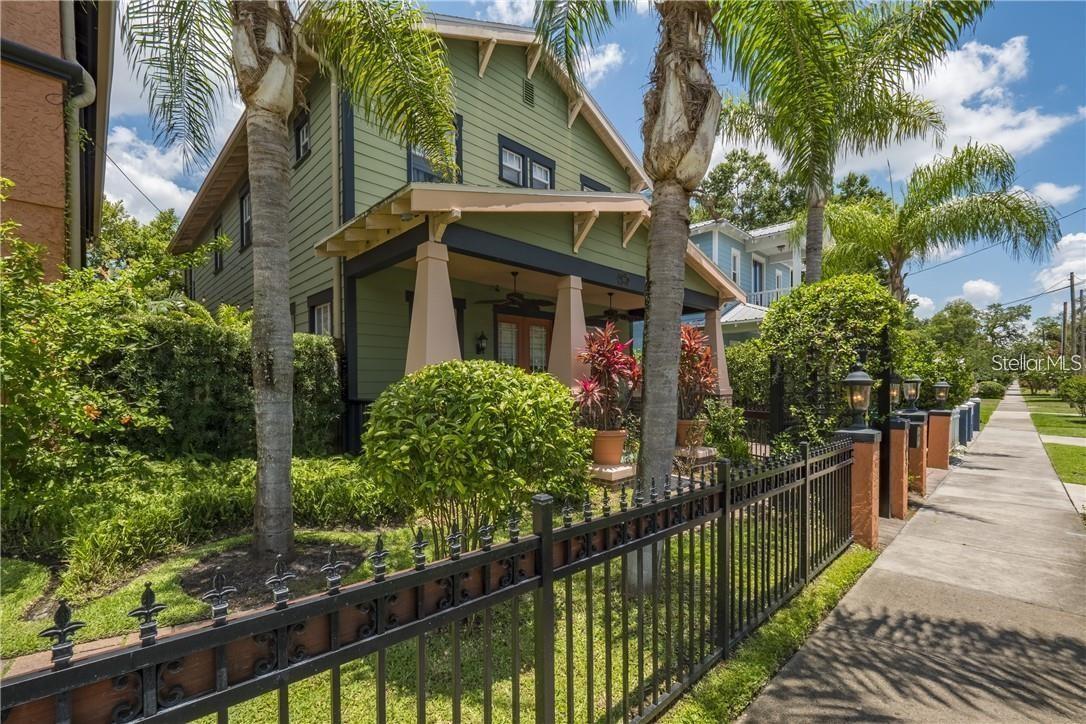 COTTAGE WAY - Residential