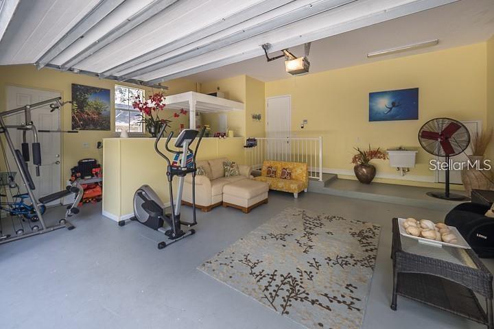 COTTAGE WAY - Residential