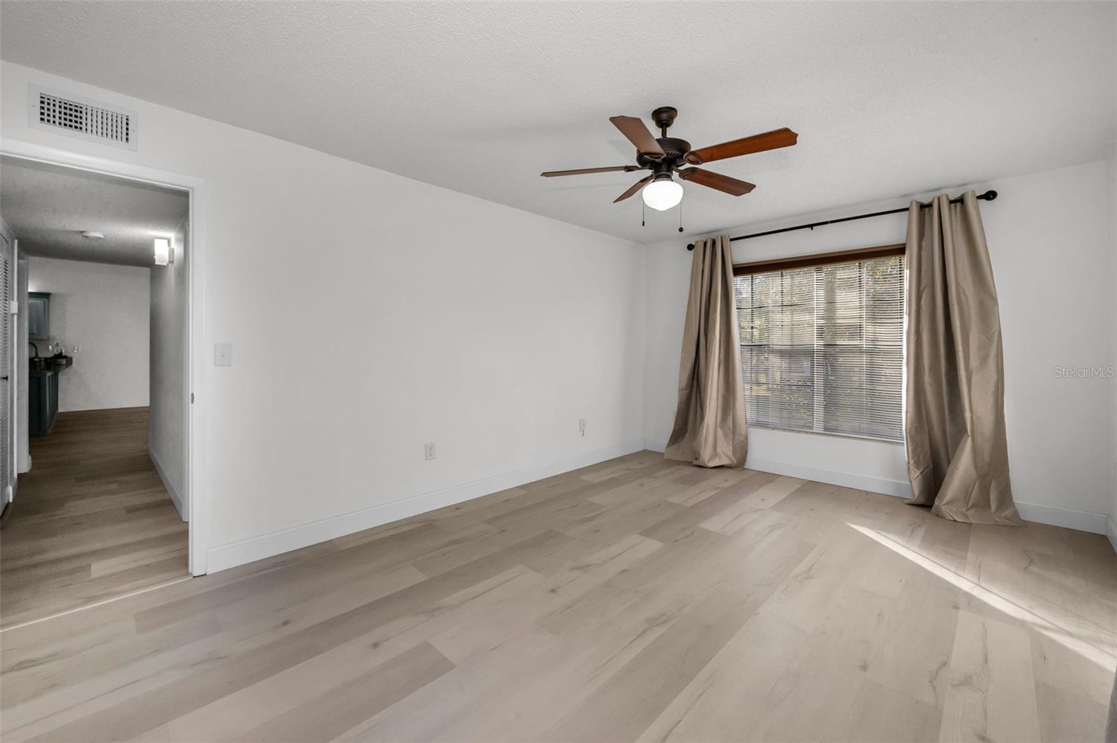 CRYSTAL LAKE CONDO - Residential Lease