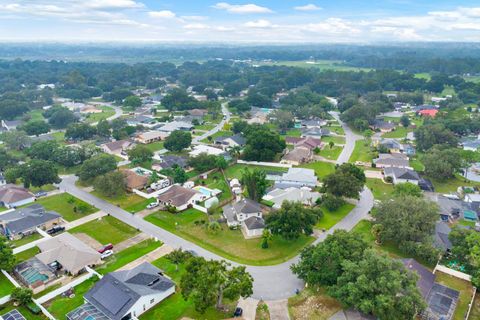 A home in LAKELAND