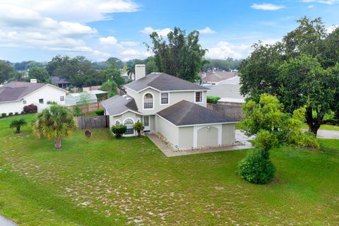 A home in LAKELAND