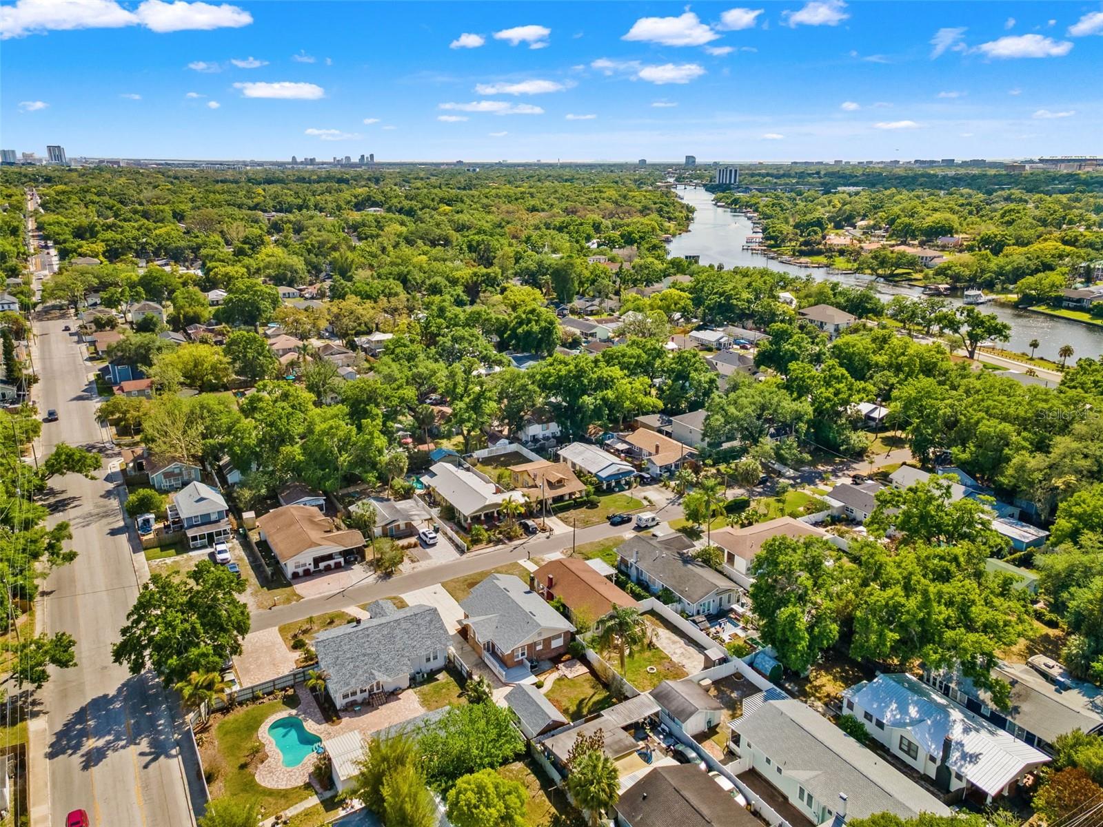 RIVERCREST - Residential