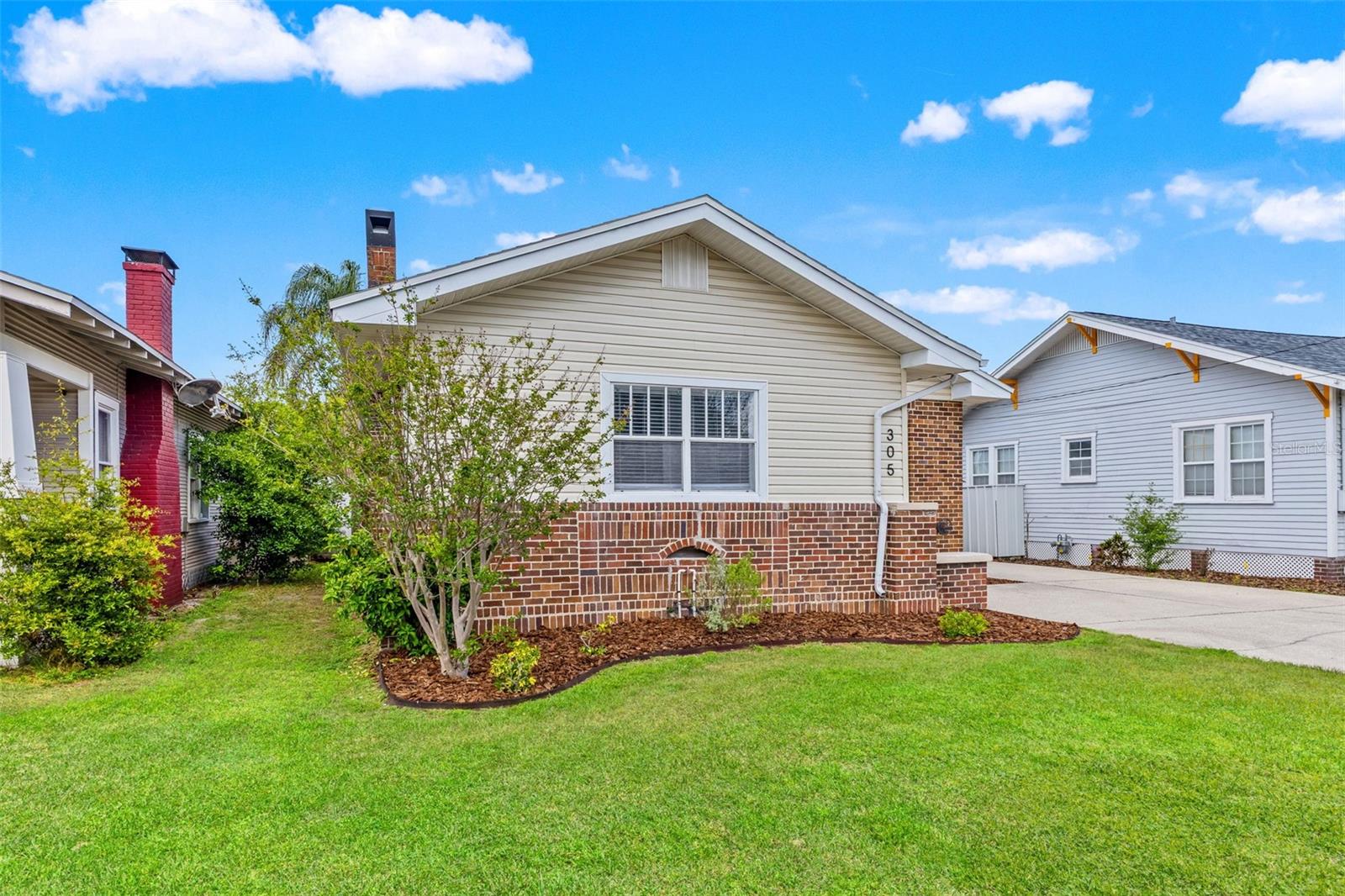 RIVERCREST - Residential