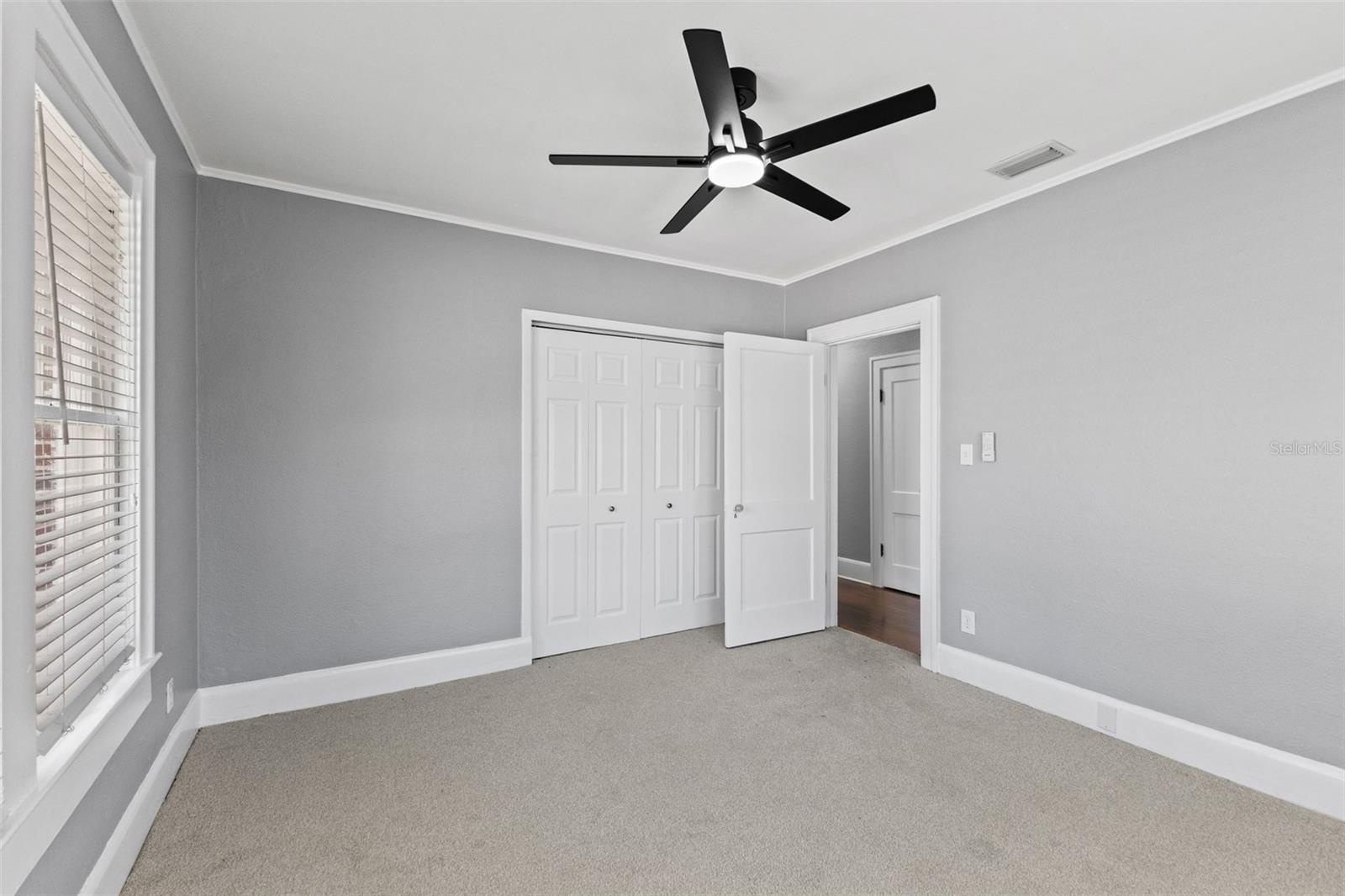 RIVERCREST - Residential