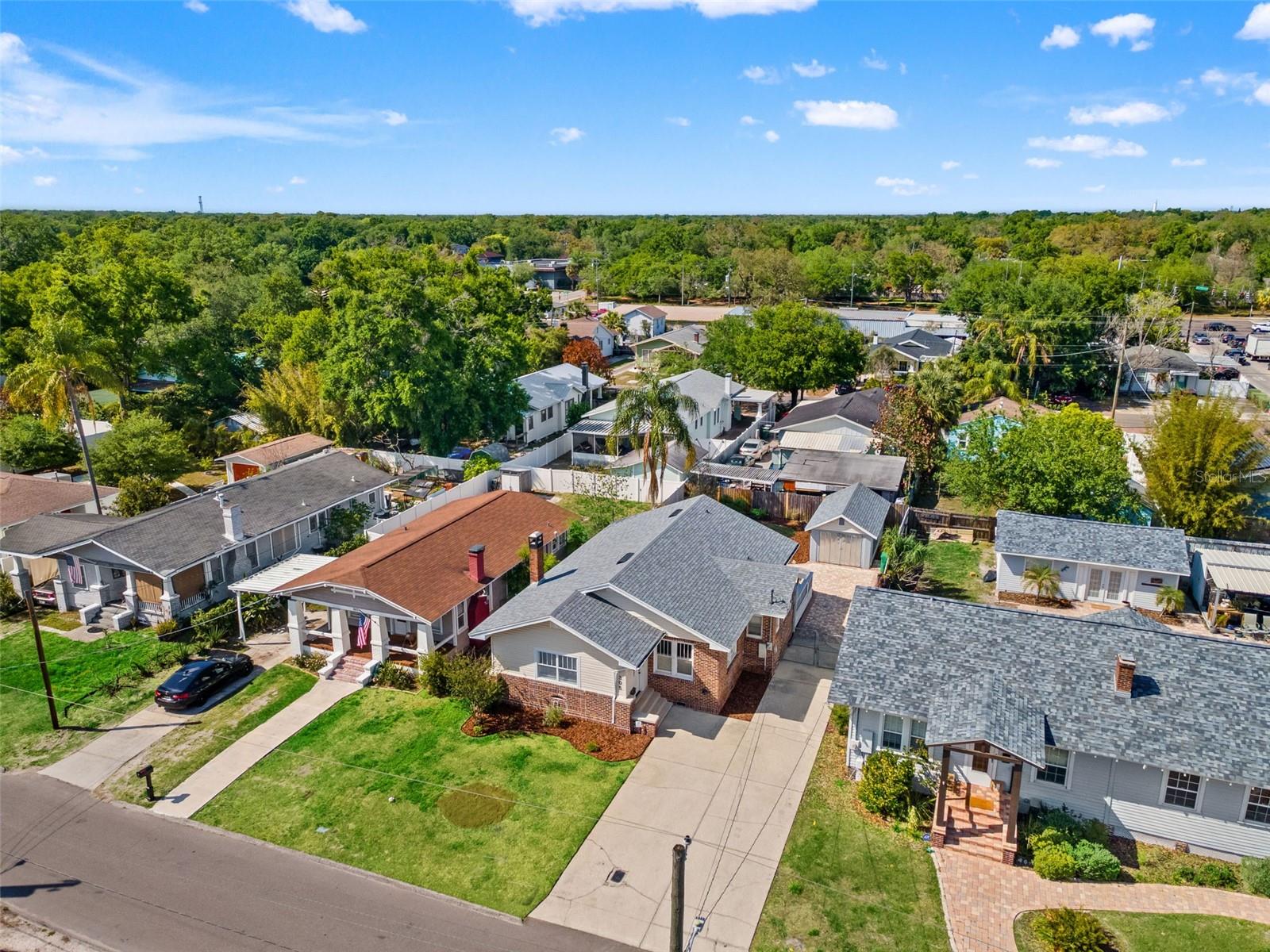 RIVERCREST - Residential