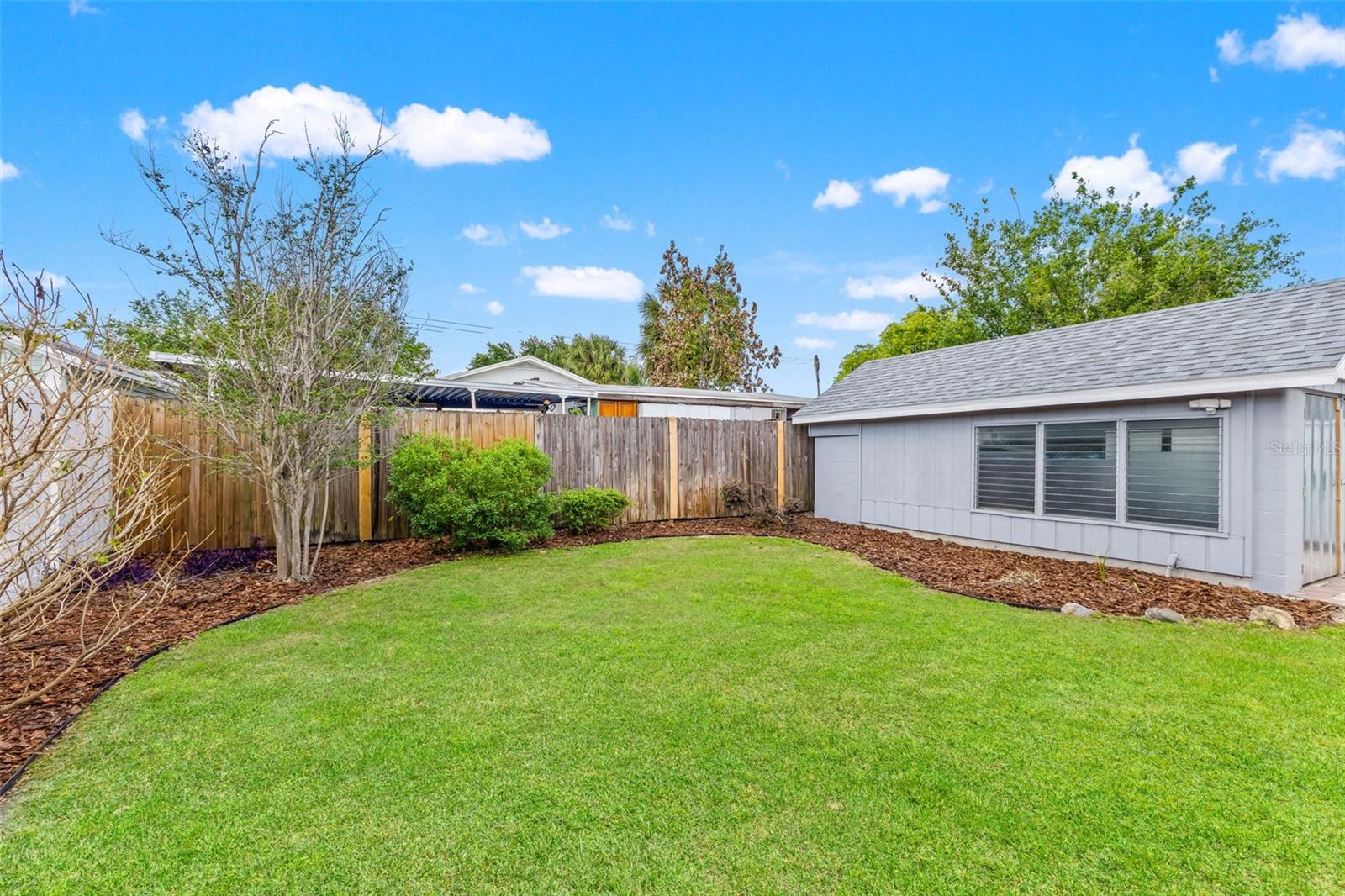 RIVERCREST - Residential