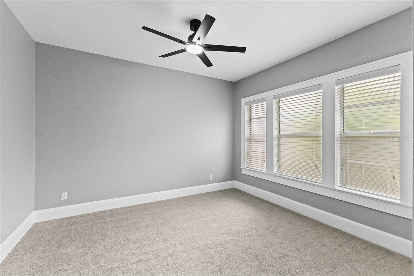 RIVERCREST - Residential