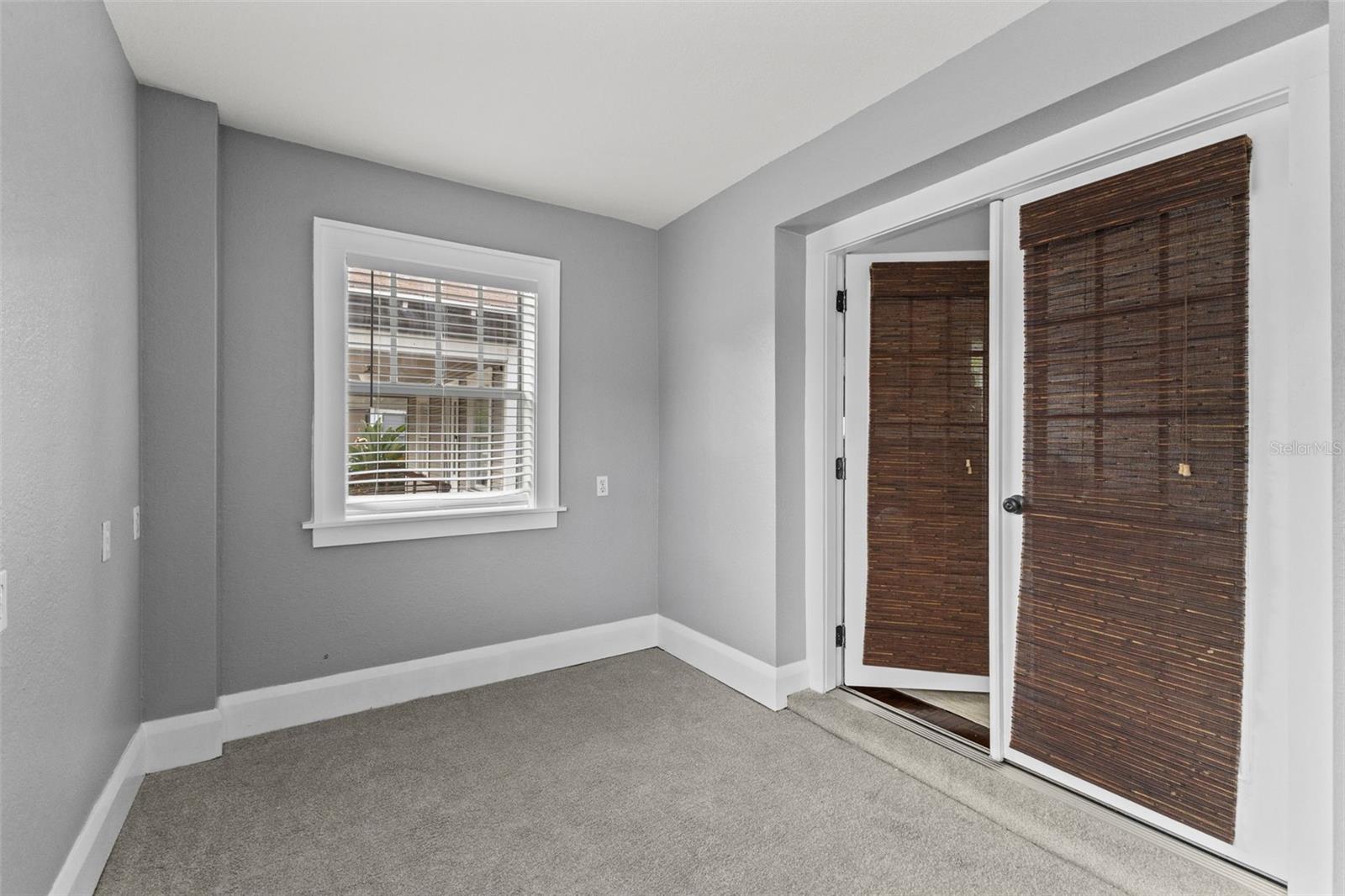 RIVERCREST - Residential