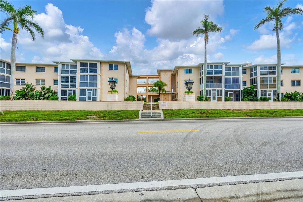 Photo of 200 The Esplanade N #B20, Venice, FL 34285 (MLS # D6143760)