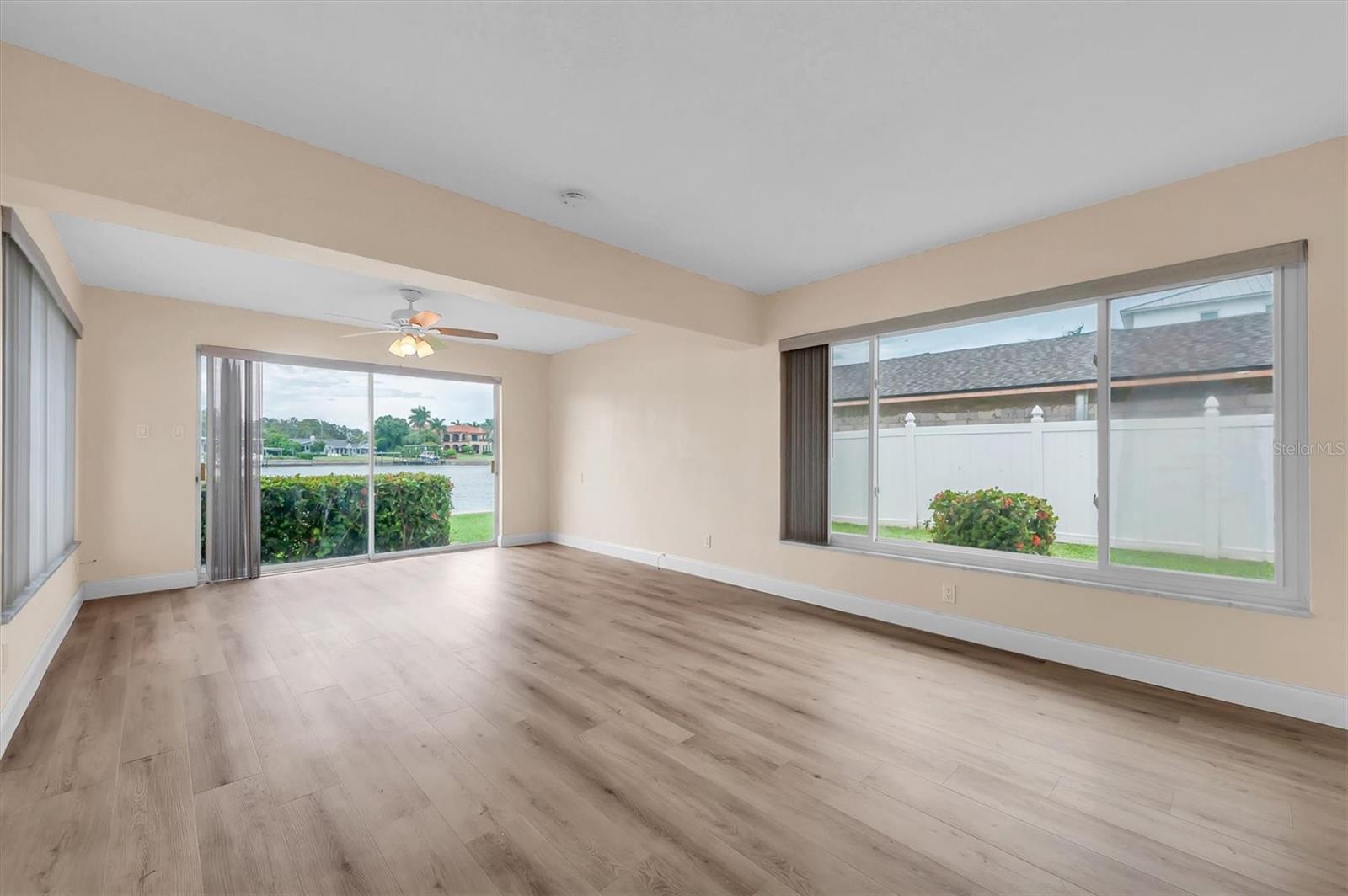 HARBOR BLUFFS SEC 4 - Residential Lease