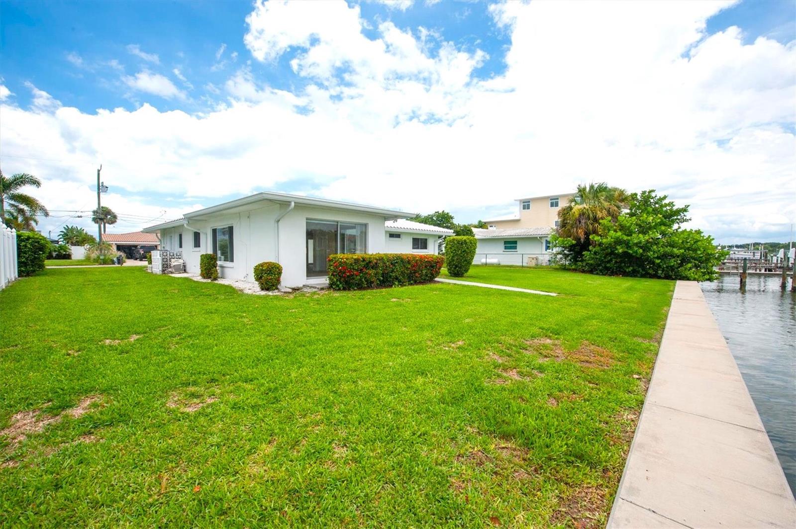 HARBOR BLUFFS SEC 4 - Residential Lease