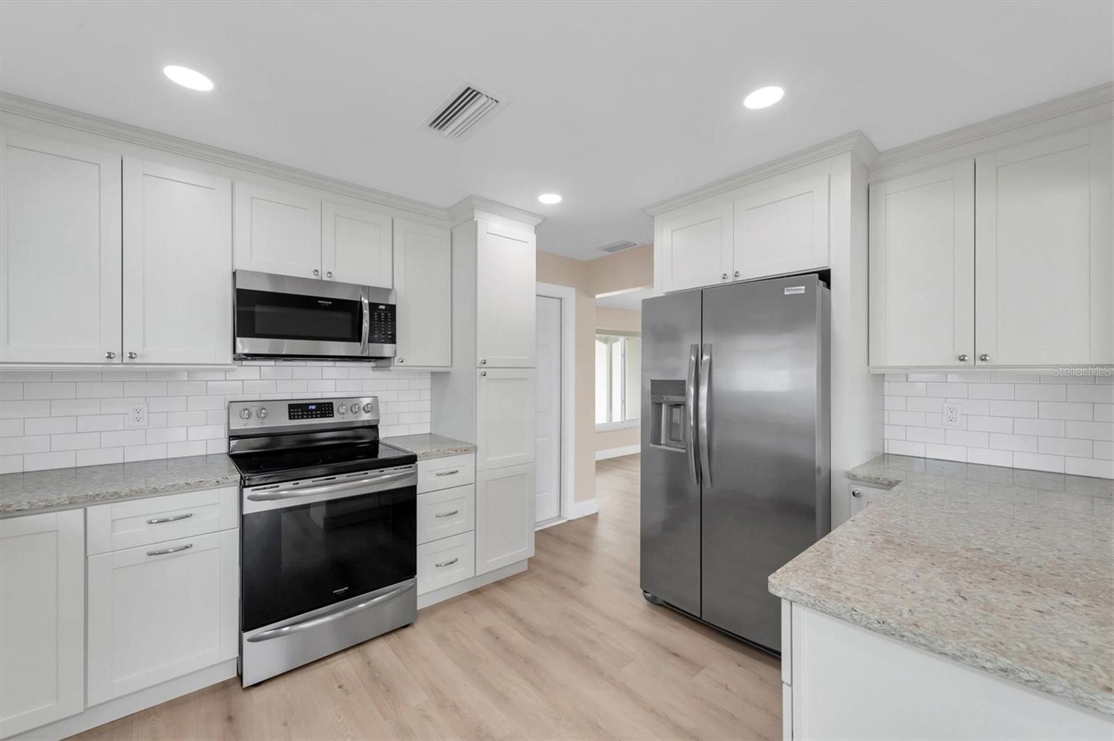 HARBOR BLUFFS SEC 4 - Residential Lease