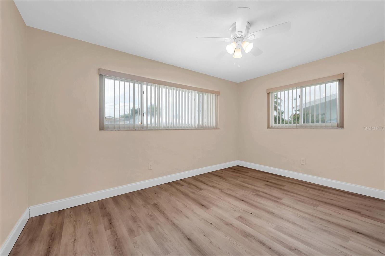 HARBOR BLUFFS SEC 4 - Residential Lease