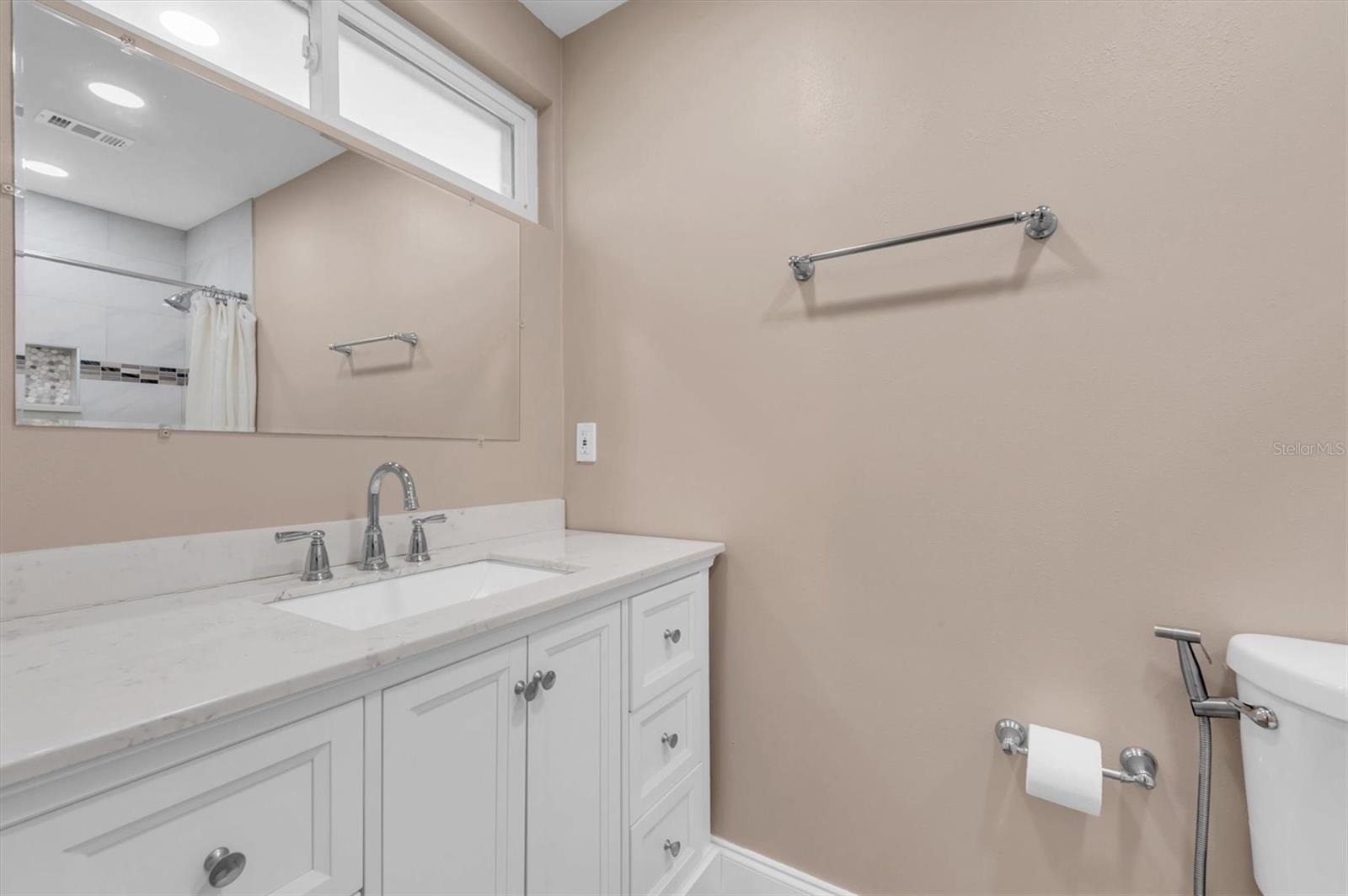 HARBOR BLUFFS SEC 4 - Residential Lease