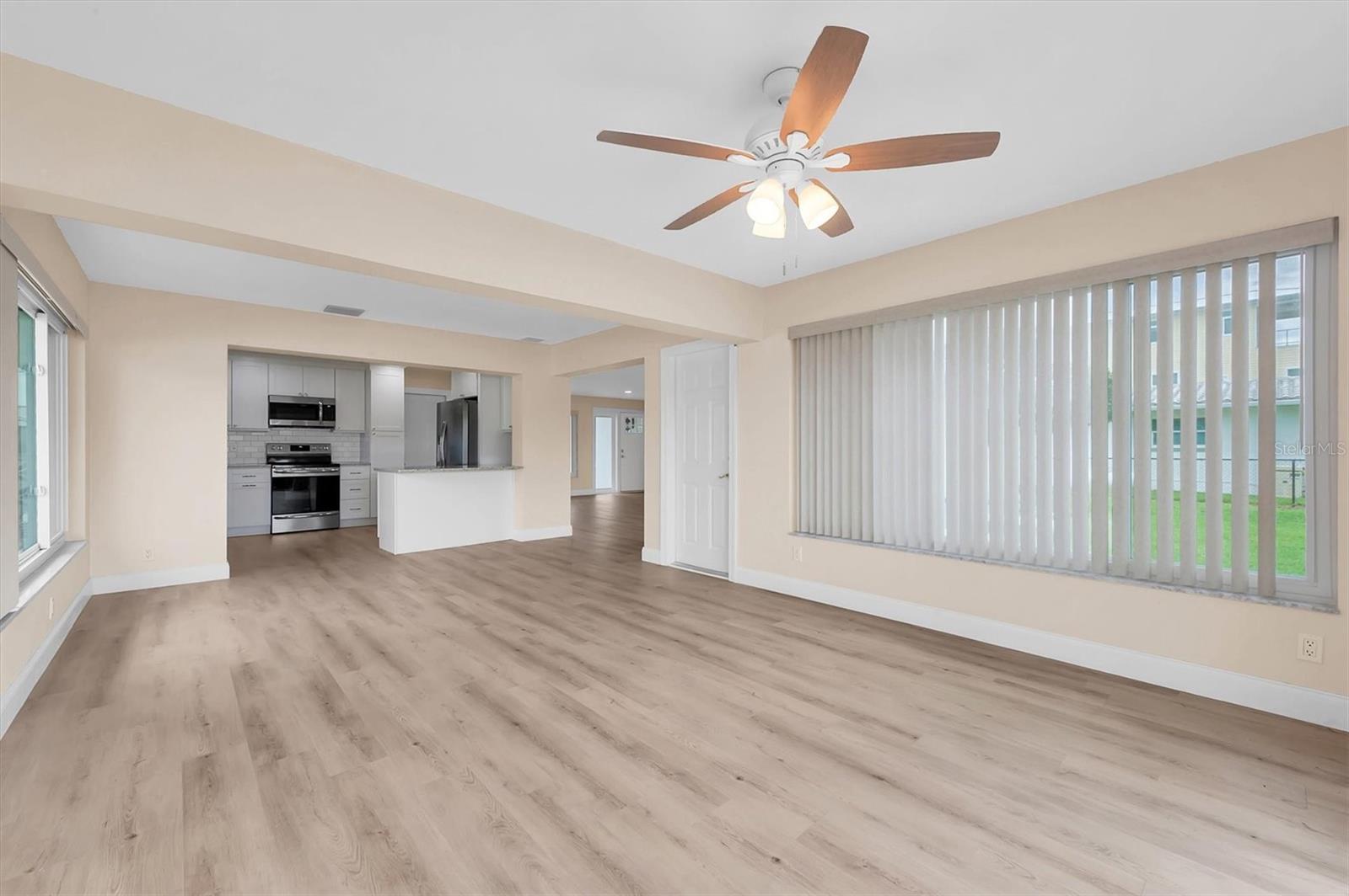 HARBOR BLUFFS SEC 4 - Residential Lease