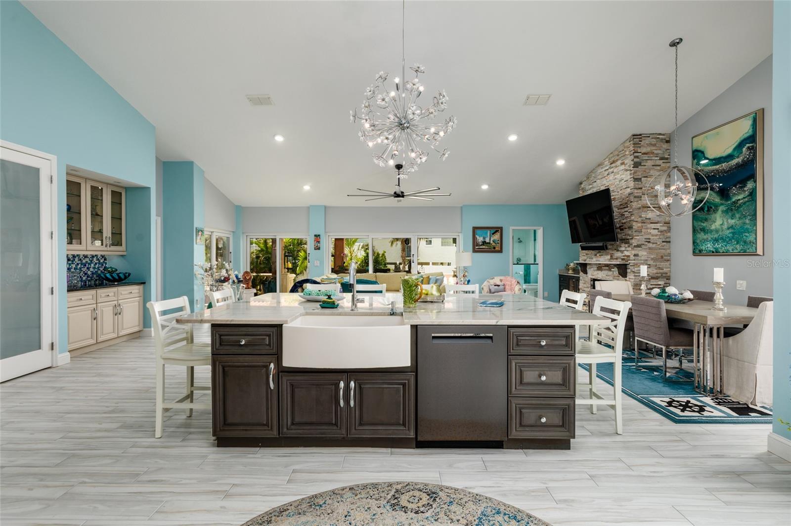 TIERRA VERDE UNIT 1 4TH REP - Residential