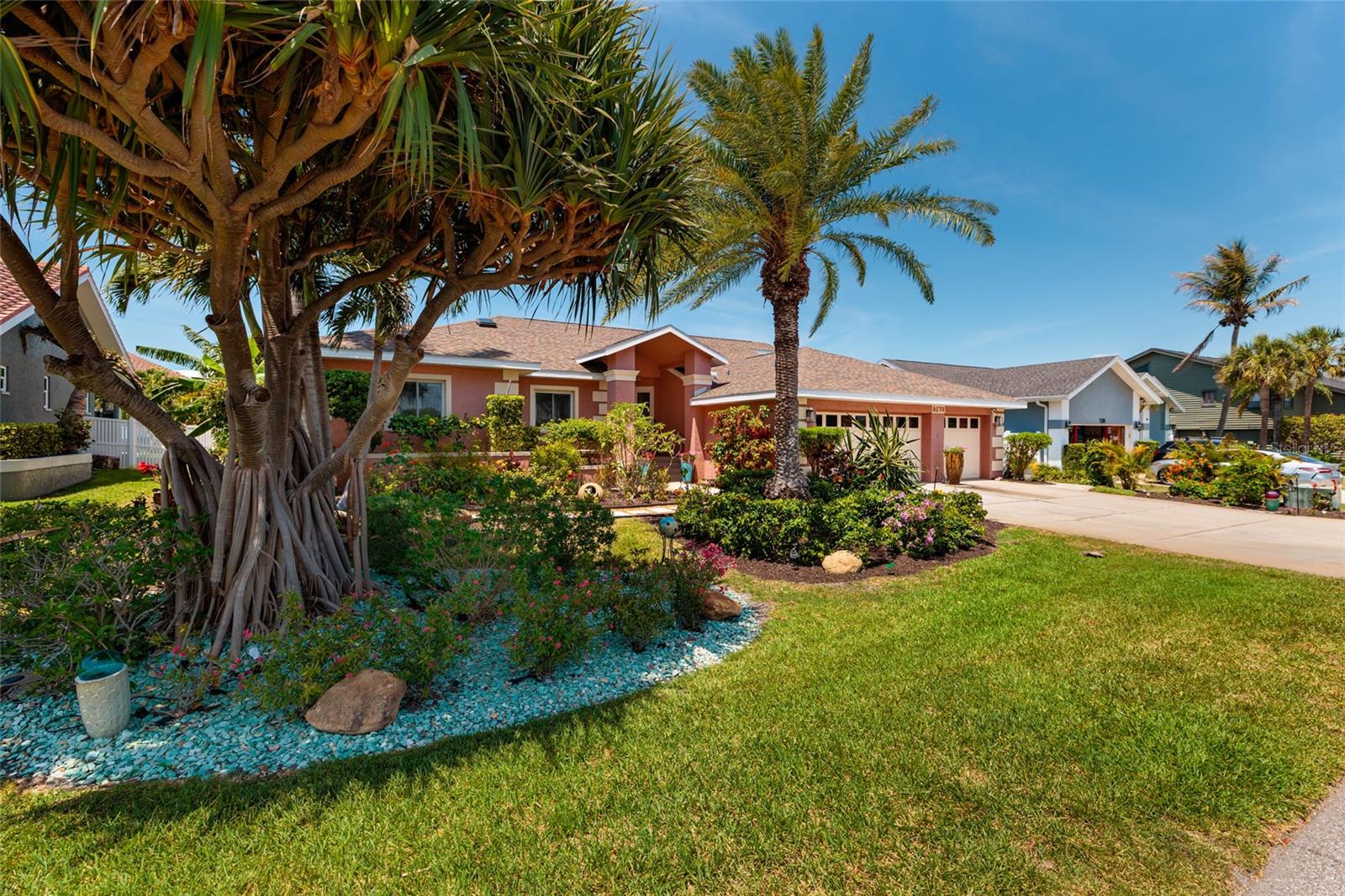TIERRA VERDE UNIT 1 4TH REP - Residential