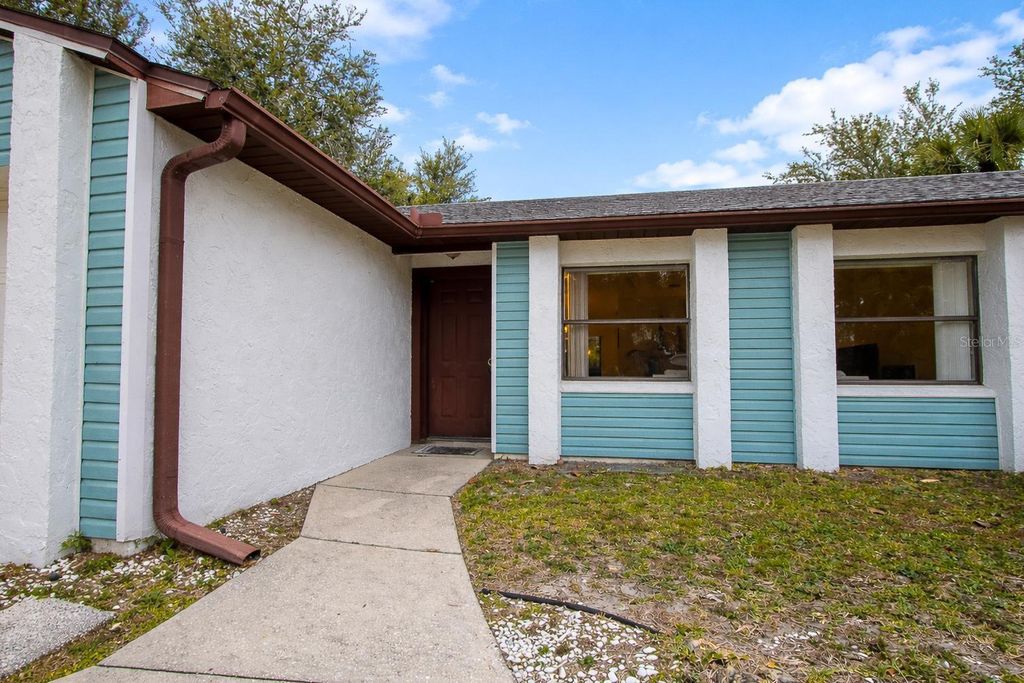 Photo of 836 Alpine Court, Kissimmee, FL 34758 (MLS # S5140539)