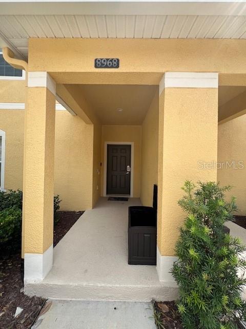 Paradise Palm Is An Upscale, Gated Resort Community With a 24 HOUR Manned Security Gate And Ideally Located close to so much dining, shopping and entertainment. This Fully Furnished Home Features 4 Bedrooms And 3 Baths and a Private Pool, Covered Patio, FENCED IN BACKYARD. THIS TURN-KEY, FULLY FURNISHED PARADISE PALMS GEM IS IN move-in ready. CLOSE TO DISNEY WORLD, SEA WORLD ADVENTURE PARK, DISCOVERY COVE, UNIVERSAL STUDIOS, ISLANDS OF ADVENTURE AND MAJOR HIGHWAYS. THIS RESORT COMMUNITY HAS A LARGE LAGOON-STYLE SWIMMING POOL WITH WATERFALL, COVERED GROTTO, TWO JACUZZI SPAS, SLIDE, LICENSED TIKI BAR / GRILL AND A SEPARATE KID'S POOL. IT IS CLOSE TO THE 9,500 SQ FT CLUBHOUSE WITH RECEPTION/CONCIERGE DESK, SPACIOUS LOUNGE, INTERNET CAFE (FREE TO GUESTS), A 50 SEAT MOVIE THEATRE (GUESTS CAN BRING THEIR OWN DVD'S FOR VIEWING), A CONVENIENT STORE AND DELI, CARD ROOM, STATE-OF-THE-ART FITNESS FACILITY (WITH TV'S) OVERLOOKING THE POOL AREA, BUSINESS CENTER, MEETING ROOM, KITCHEN FOR COOKING (FOR LARGE GROUPS), SAUNA, VIDEO ARCADE AND GAMES ROOM WITH POOL/BILLIARD TABLES. THERE IS ALSO A SPORTS COURT INCLUDING BASKETBALL, TWO LIGHTED TENNIS COURTS, SAND VOLLEYBALL, HORSESHOES, SHUFFLEBOARD, PLAY AREA AND FOR A CHANGE OF EATING THERE ARE PICNIC AND BBQ FACILITIES. THE Amenities INCLUDE CABLE, PHONE, HIGH SPEED INTERNET, TRASH VALET, 24/7 SECURITY GUARD, LANDSCAPING and COMMON GROUNDS MAINTENANCE.