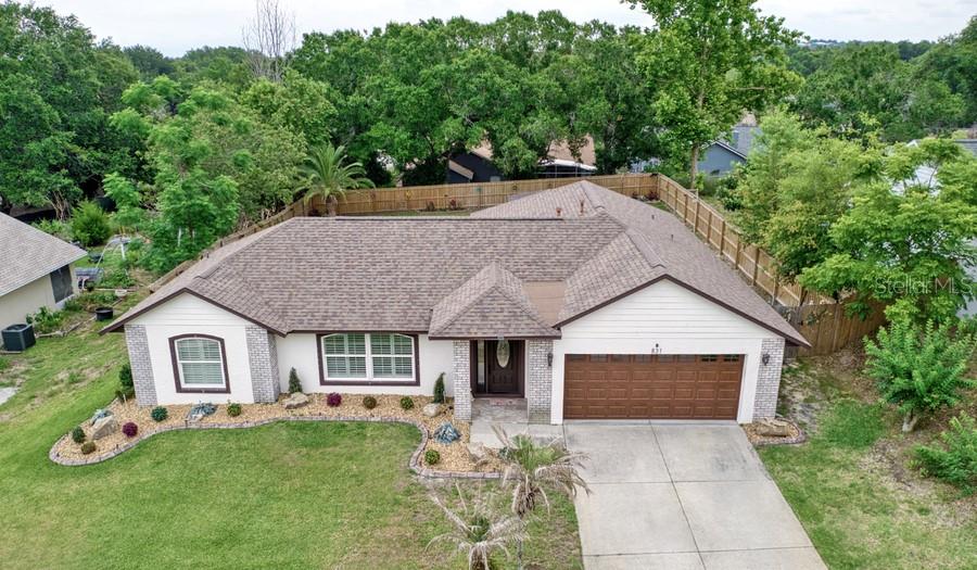 831 FORESTWOOD DR