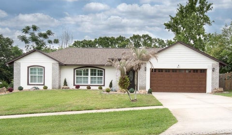 Photo of 831 Forestwood Dr, Minneola, FL 34715 (MLS # G5112293)