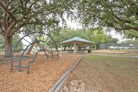 Tiny photo for 831 Forestwood Dr, Minneola, FL 34715 (MLS # G5112293)