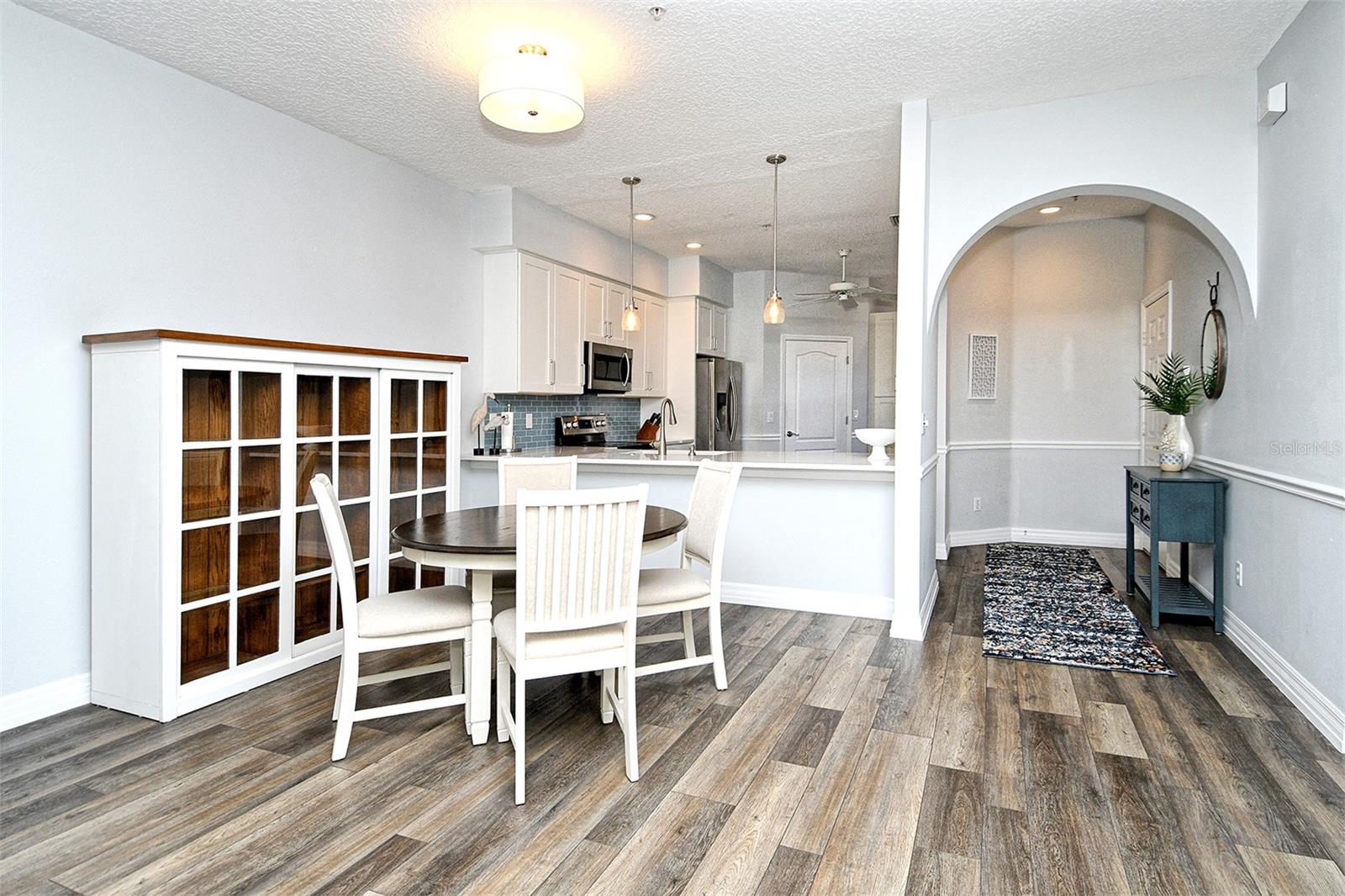 HERITAGE OAKS GOLF & COUNTRY CLUB - Residential