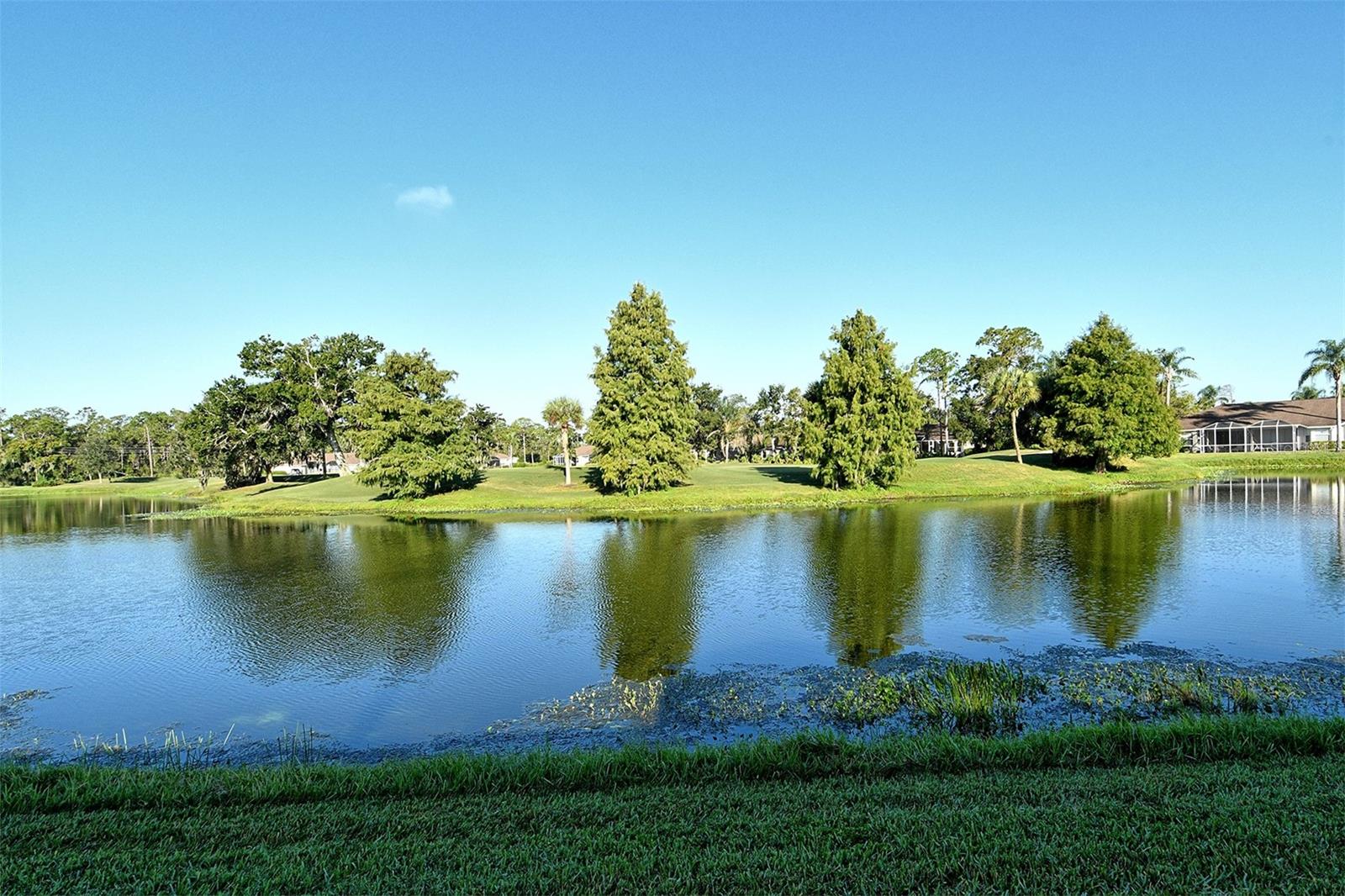 HERITAGE OAKS GOLF & COUNTRY CLUB - Residential