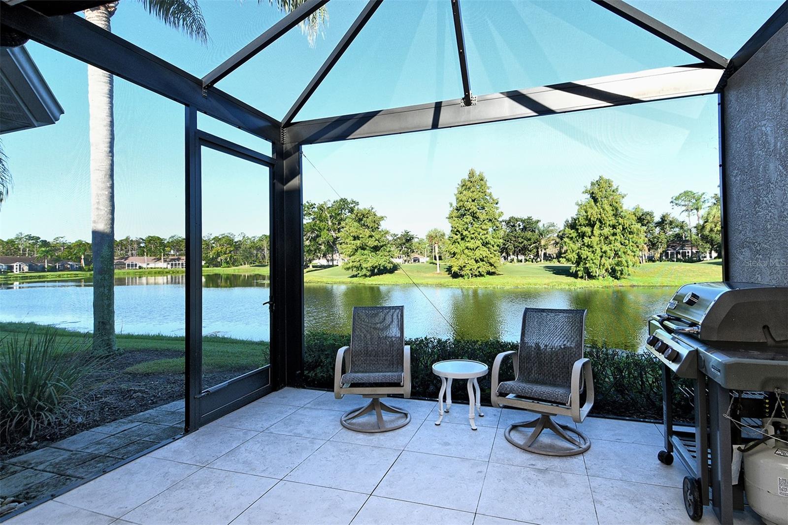 HERITAGE OAKS GOLF & COUNTRY CLUB - Residential