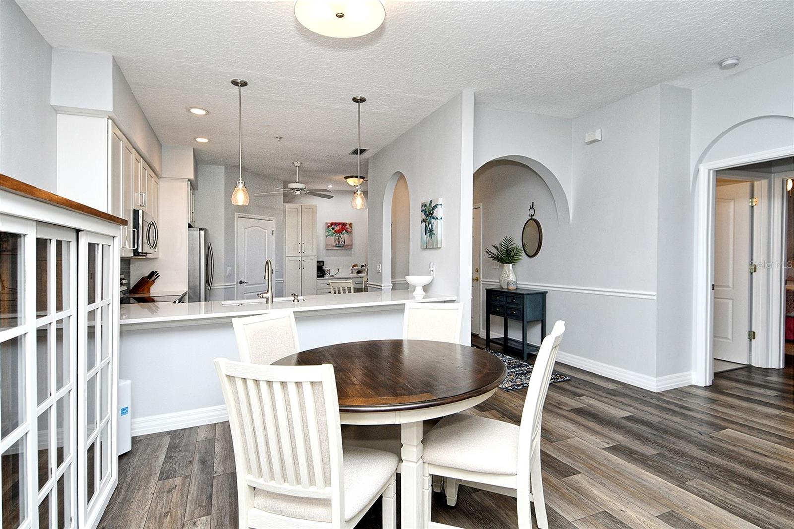 HERITAGE OAKS GOLF & COUNTRY CLUB - Residential