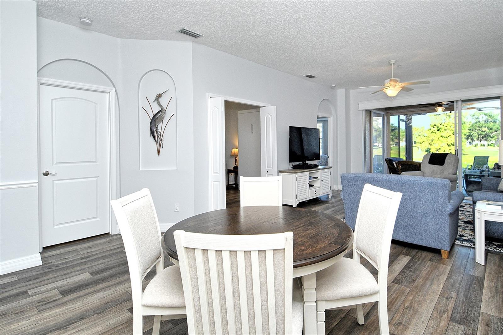 HERITAGE OAKS GOLF & COUNTRY CLUB - Residential