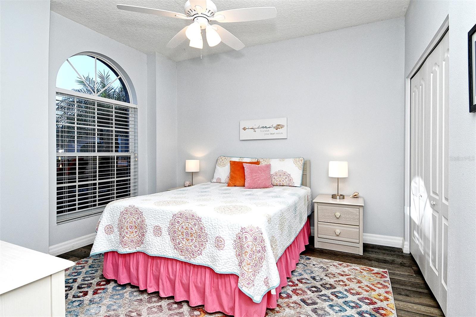 HERITAGE OAKS GOLF & COUNTRY CLUB - Residential