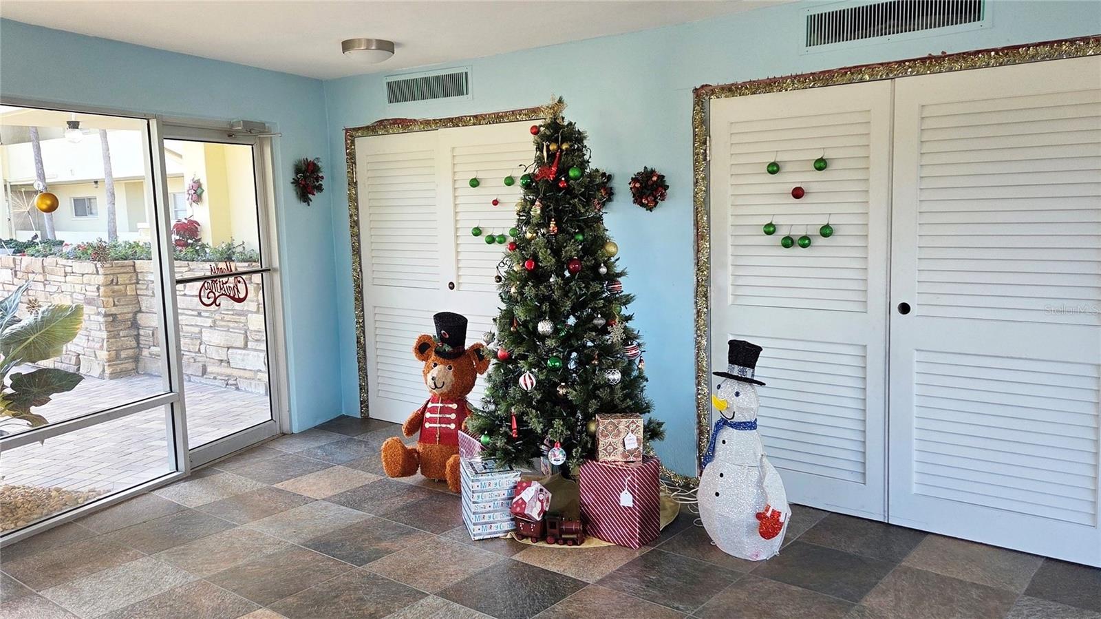 WASHINGTON TOWERS THE CONDO - Residential