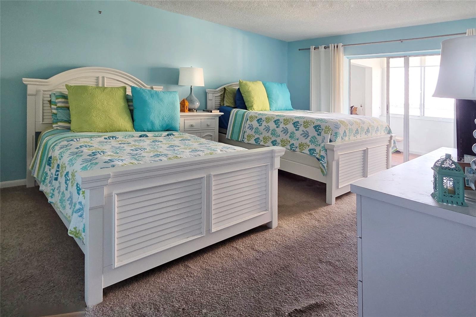 4550 COVE CIRCLE 406