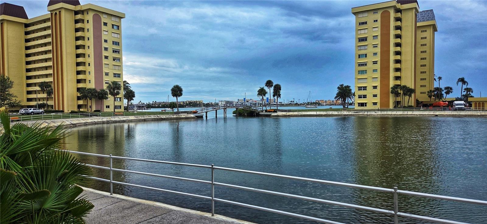 WASHINGTON TOWERS THE CONDO - Residential